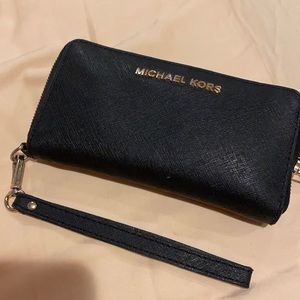 Michael Kors wristlet wallet